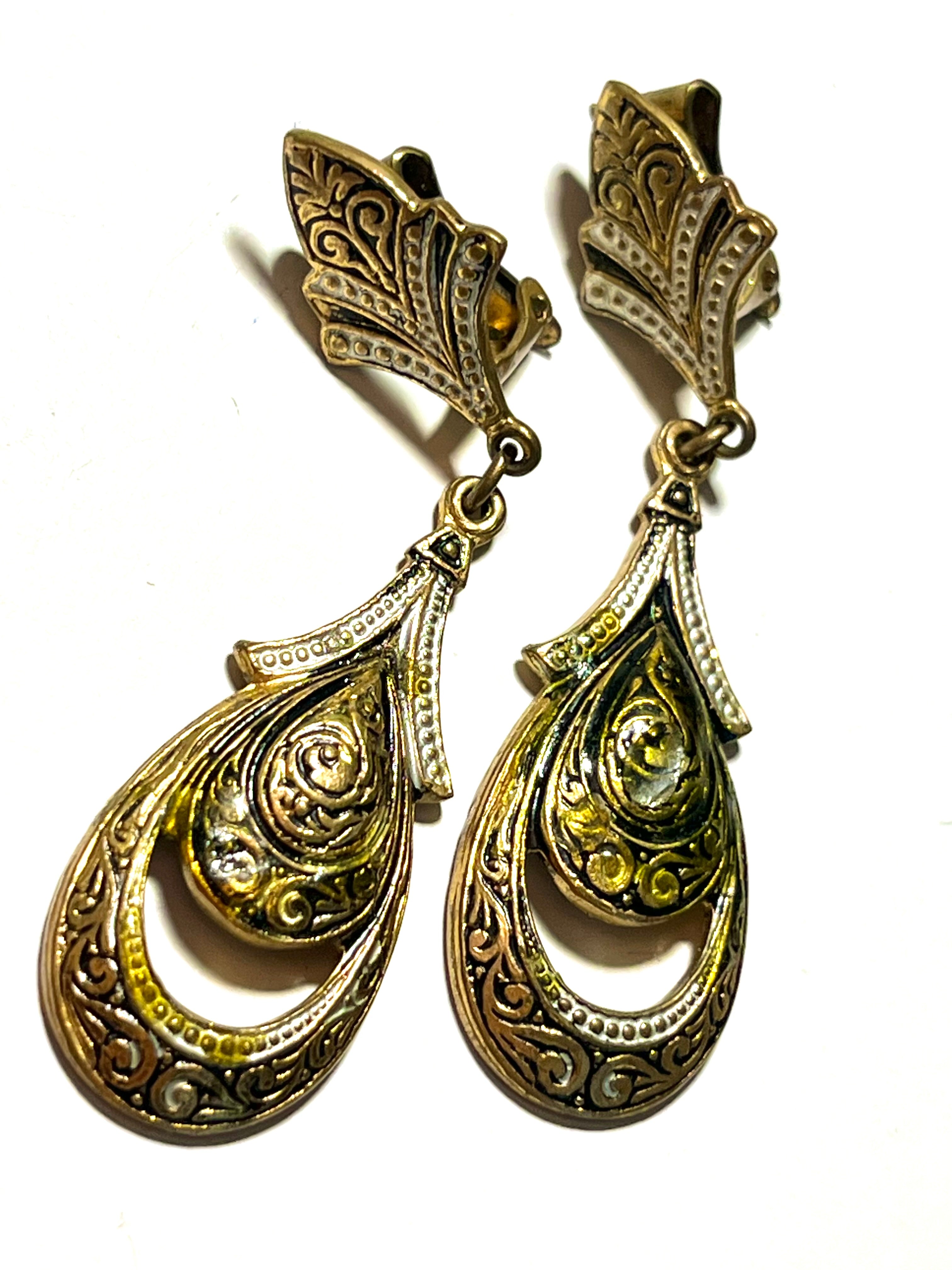 Vintage Spain Gold Tone Ornate Clip-On Earrings | Teardrop Filigree | 1960s 1970s
