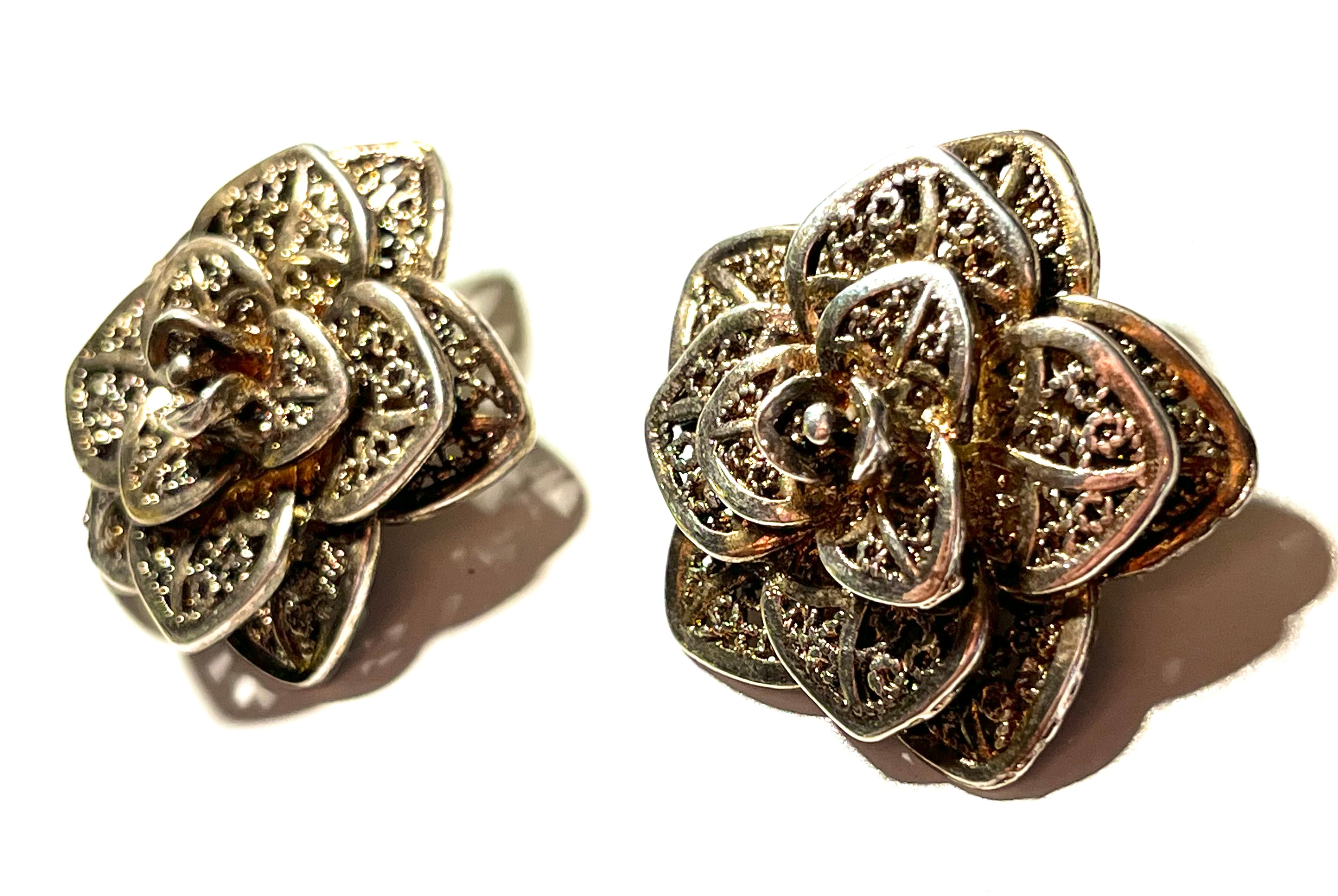Vintage Gold Tone Floral Dress clip on Pair | Layered Flower Fur Clips | Mid Century