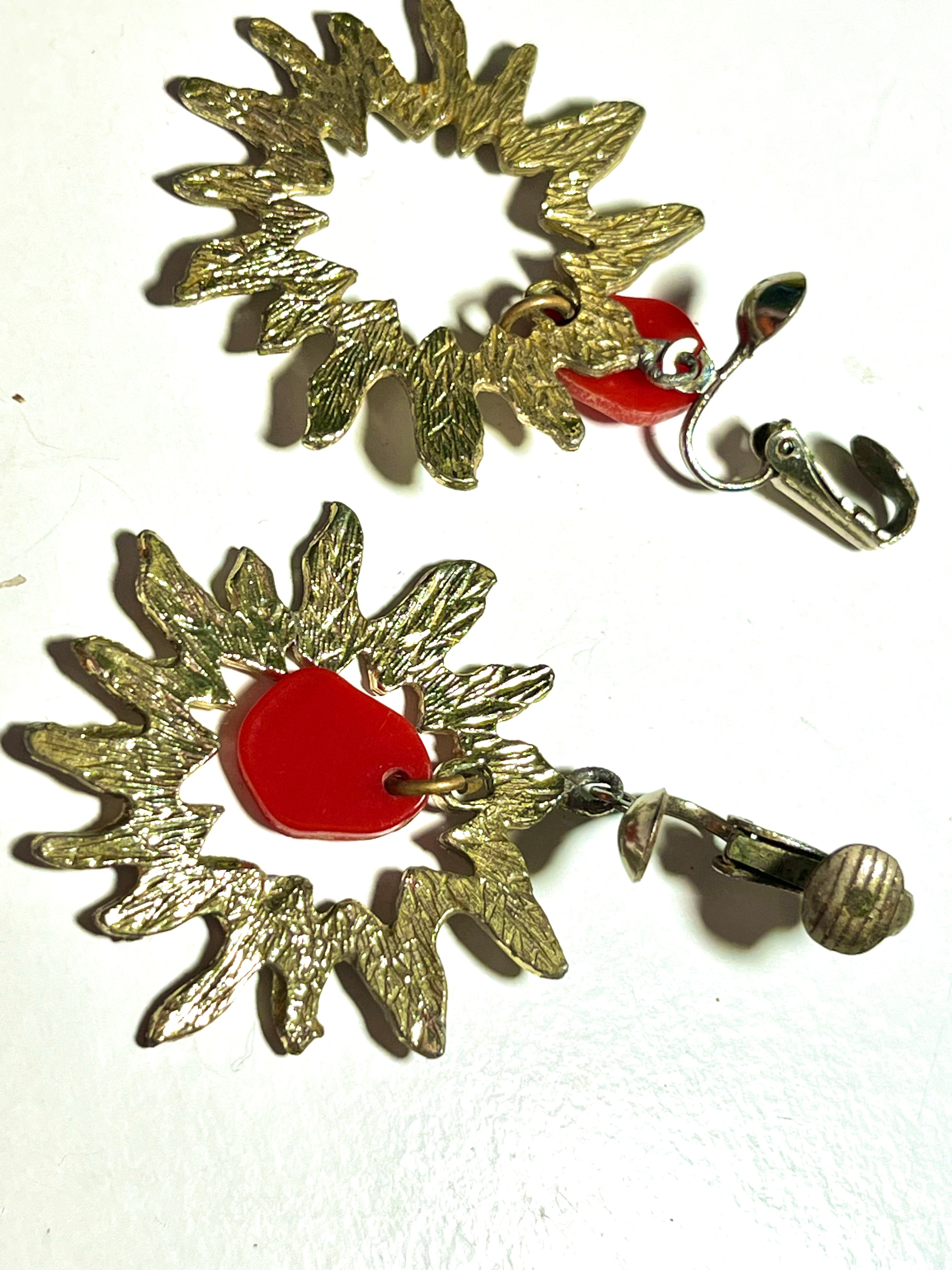 Vintage Gold Tone Leaf Wreath Clip-On Earrings with Red Center Dangle