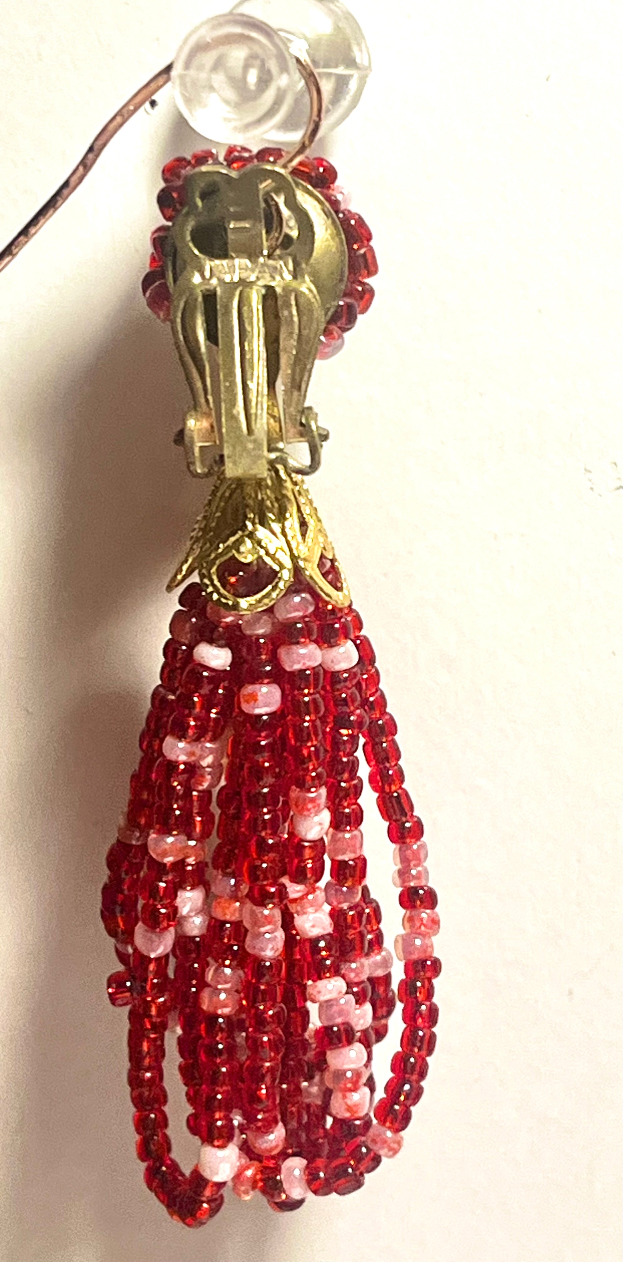 Vintage Red & Pink Beaded Necklace & Earrings Set – 14K Gold Clasp, Japan Clip-Ons