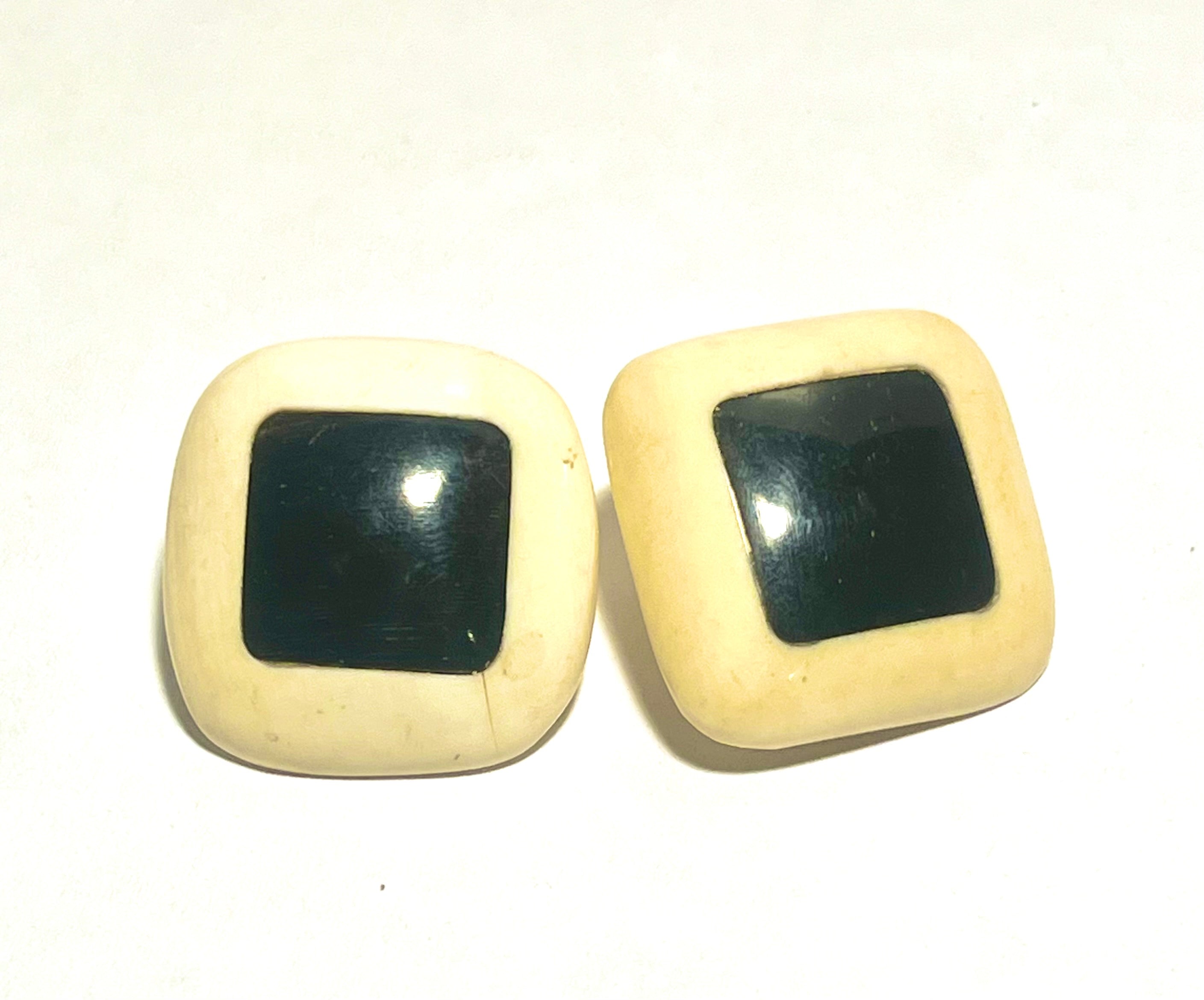 Vintage Clip-On Earrings – Cream & Black Geometric Design