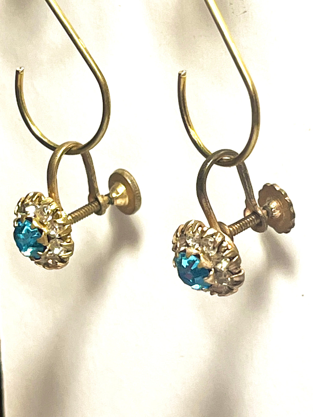 Vintage Blue Rhinestone Screw Back Earrings Gold Tone Floral Cluster Mid Century