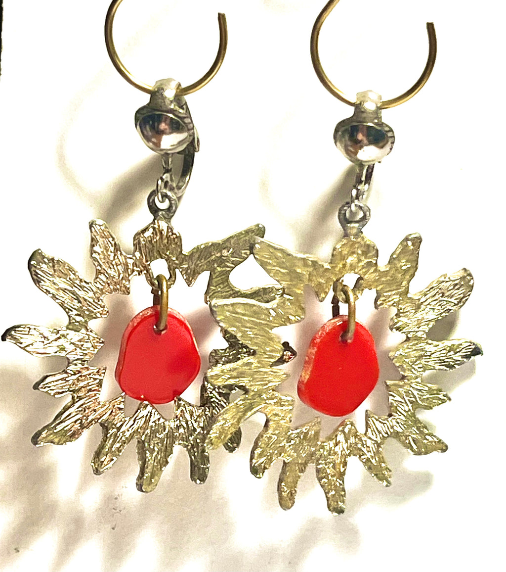 Vintage Gold Tone Leaf Wreath Clip-On Earrings with Red Center Dangle