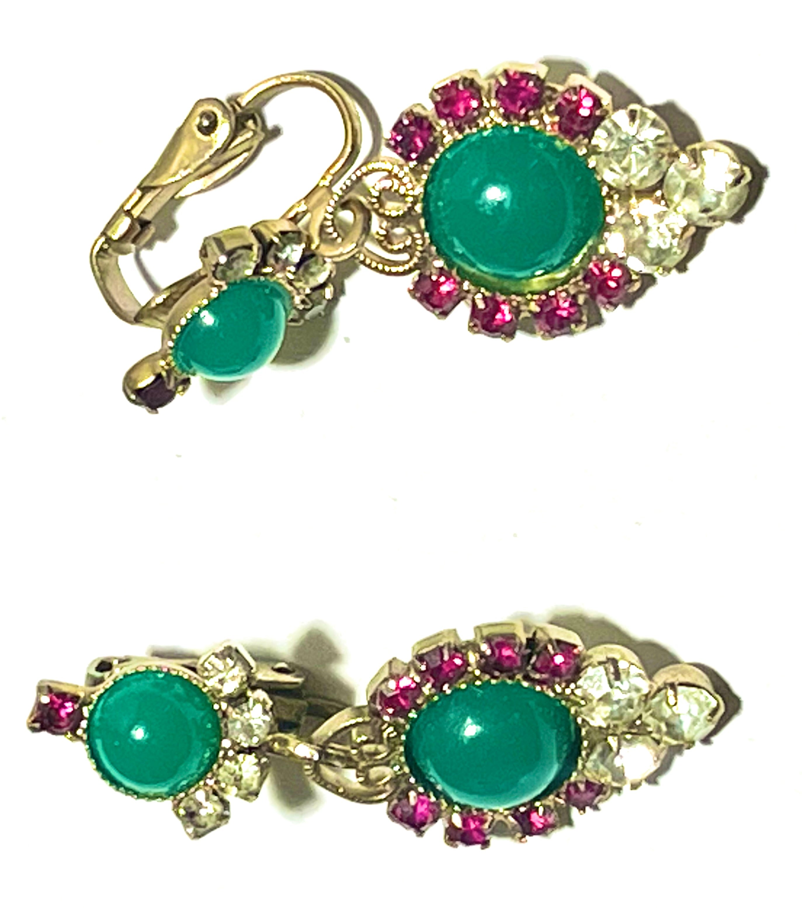Vintage Green Cabochon Rhinestone Dangle Earrings Gold Tone Clip-On Glam Statement Jewelry