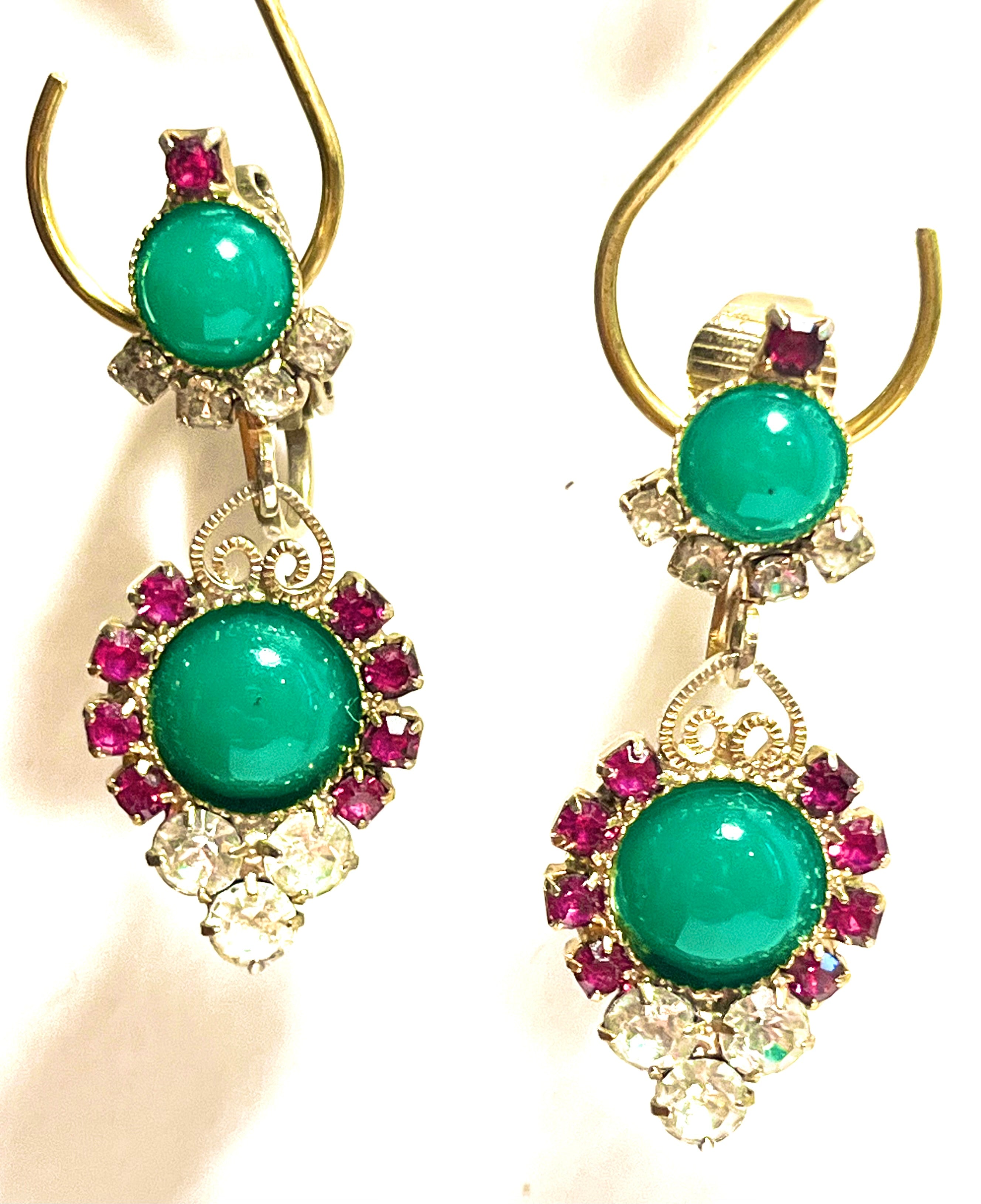 Vintage Green Cabochon Rhinestone Dangle Earrings Gold Tone Clip-On Glam Statement Jewelry