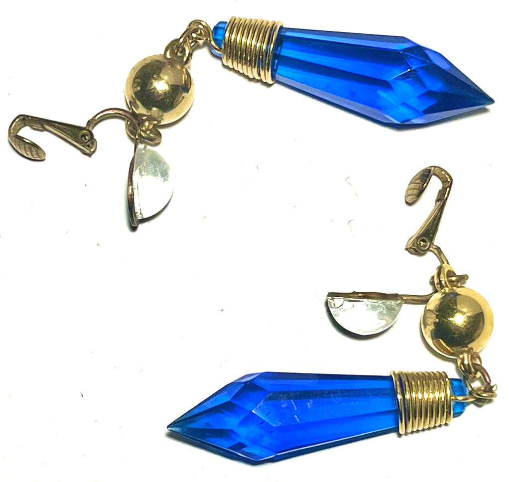 Vintage Blue Faceted Drop Earrings Gold Tone Dangle Clip On Statement Jewelry