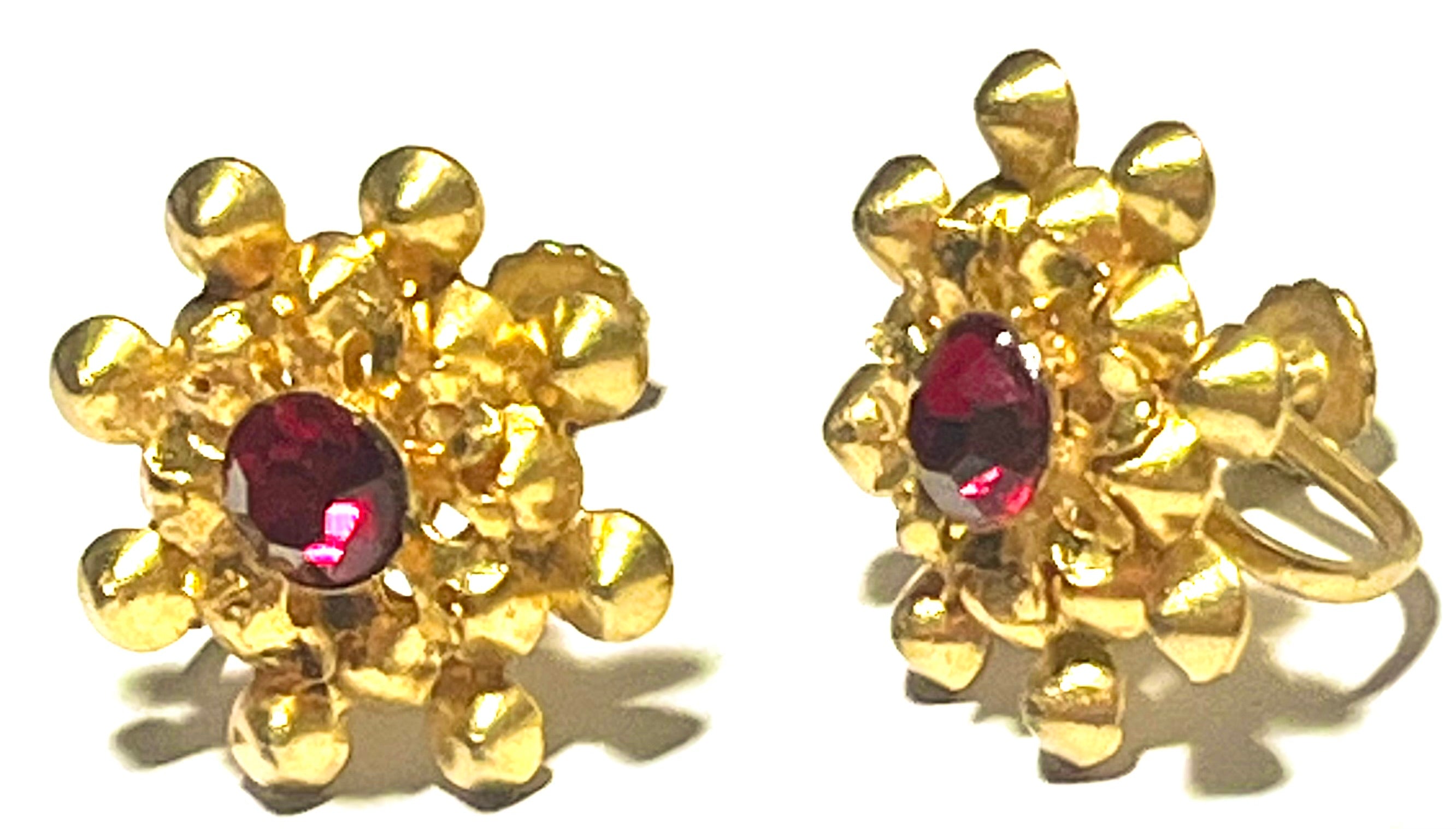 Vintage Gold Tone Floral Screwback Earrings with Red Rhinestone Center – Mid Century Cluster Design