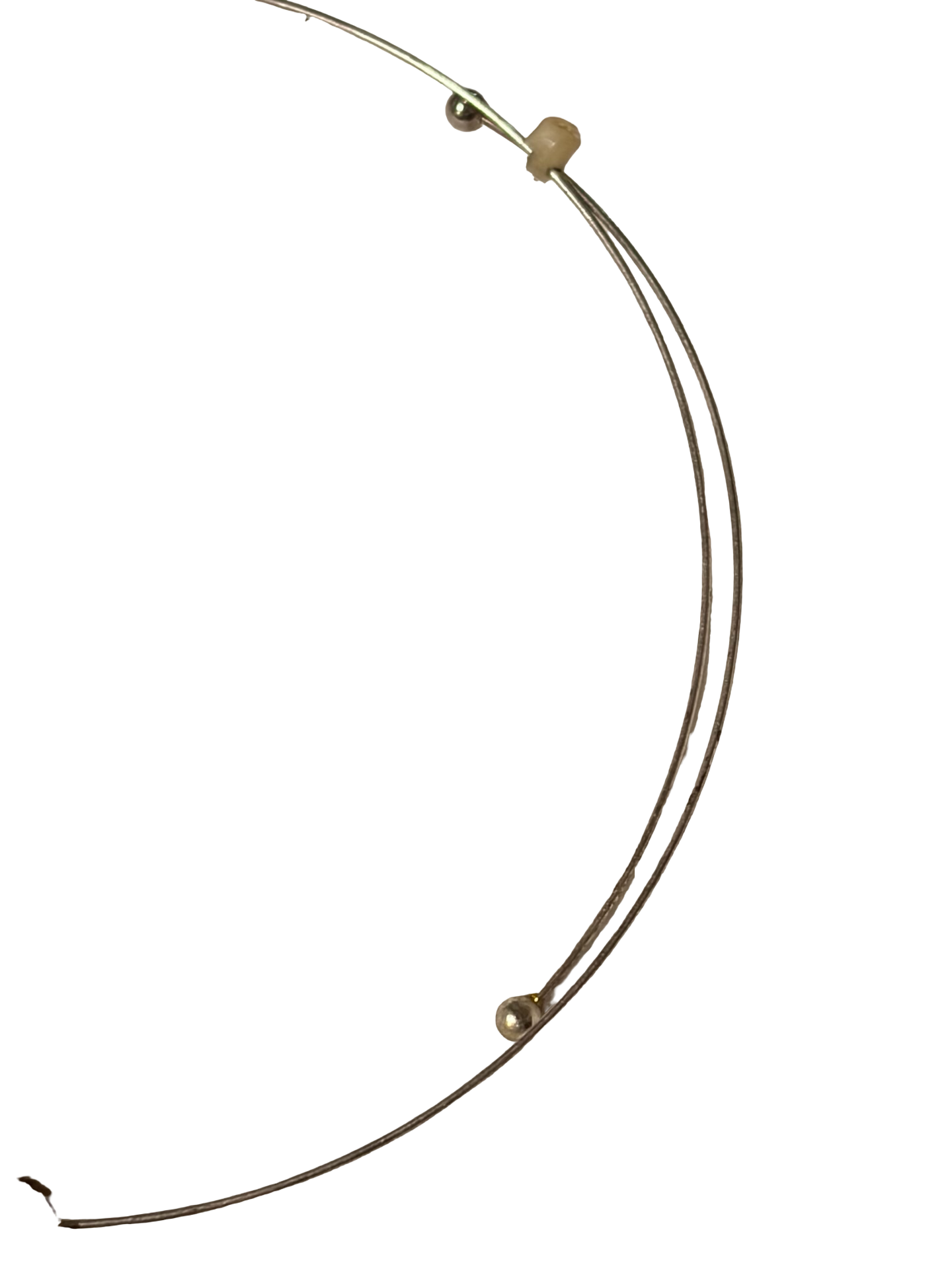 Minimalist Crystal Open Heart Pendant Necklace on Wire Collar Choker – Gold Tone Rhinestone Heart Statement Necklace