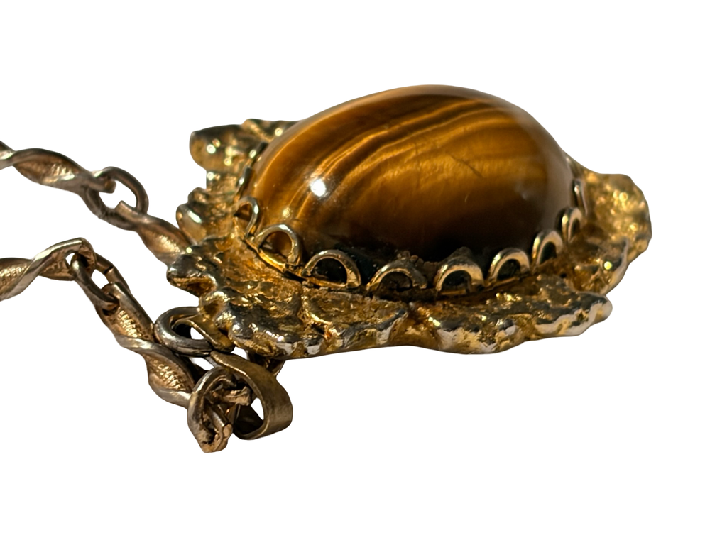 Vintage Tiger Eye Cabochon Pendant Necklace Gold Tone Twisted Chain Statement Jewelry