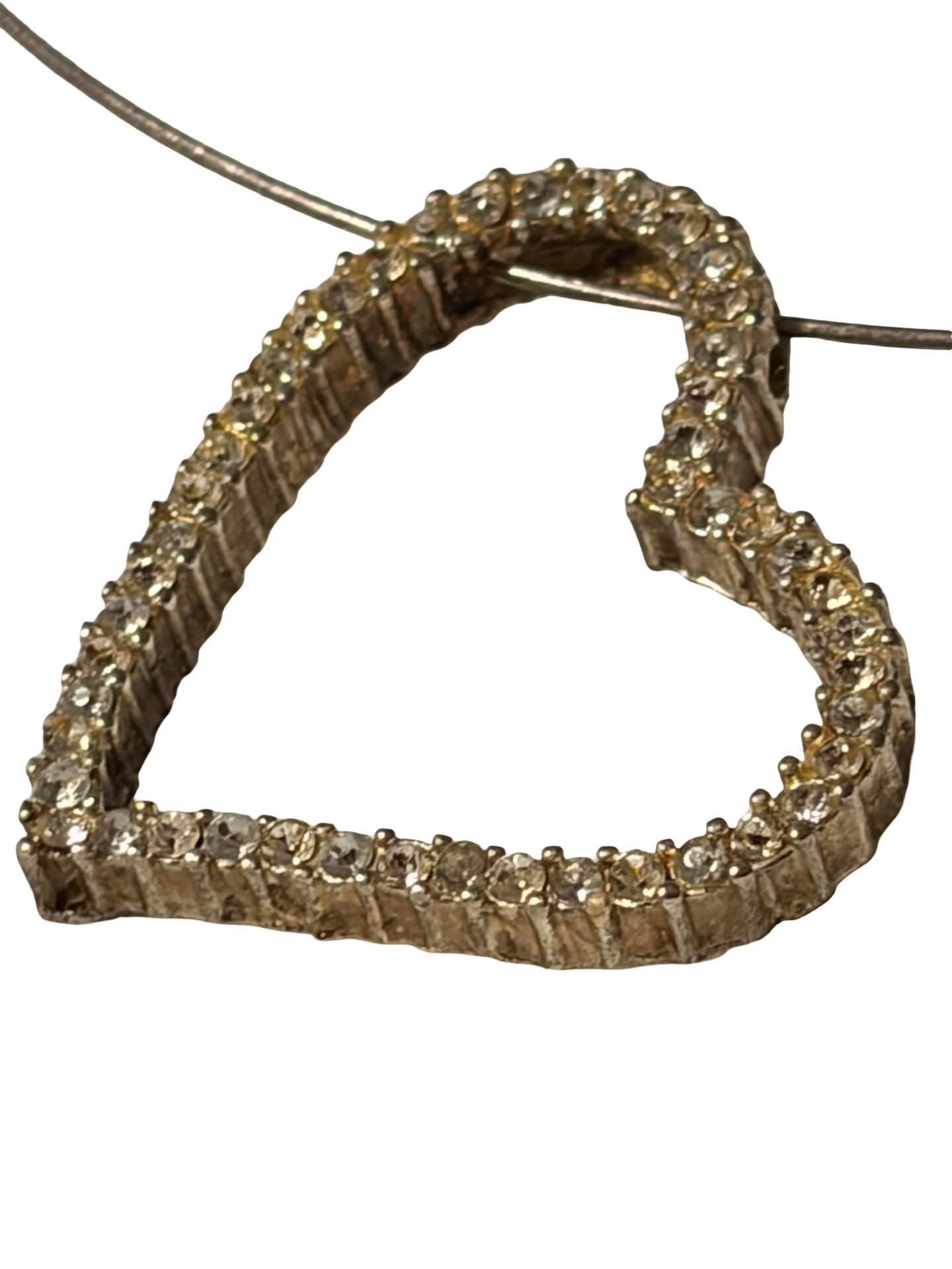 Minimalist Crystal Open Heart Pendant Necklace on Wire Collar Choker – Gold Tone Rhinestone Heart Statement Necklace